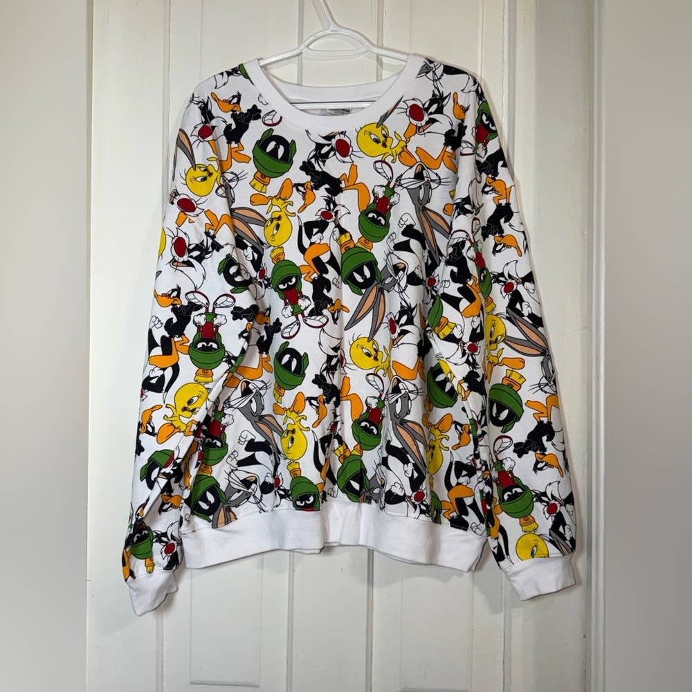Men's, women's unisex plus size 3X Warner Brothers Looney Tunes White Sweatshirt